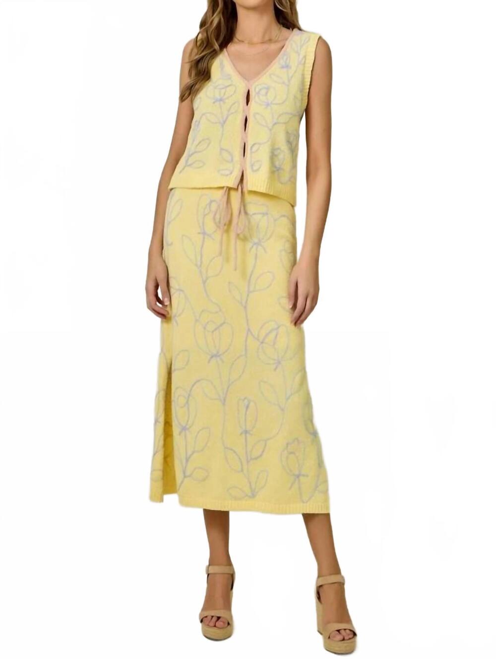 NEW MYSTREE bloom knit midi skirt in lemon